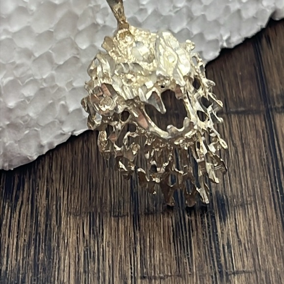 Artisan Lion Head Pendant Sterling Silver Diamond Cut Textured Lion Necklace - Picture 6 of 14
